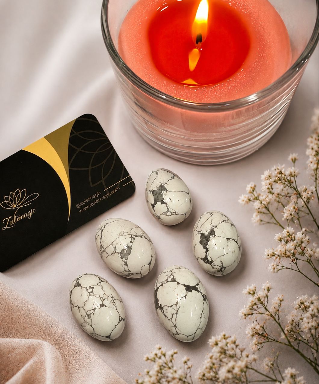 Huevo de Howlita Blanca Natural – Calma y Serenidad