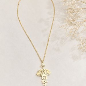 Collar de acero con colgante de flor de loto y unalome dorado